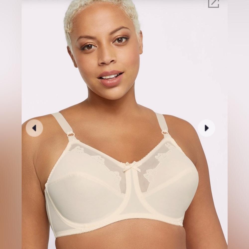 NWT FLOWER BALI UNDERWIRE BRA